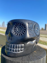 Load image into Gallery viewer, Barro Negro Calavera Mug
