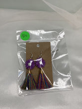 Load image into Gallery viewer, Sunflower Earrings
